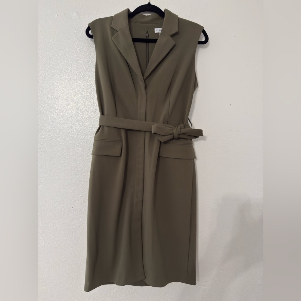 Calvin Klein Green Sheath Dress with Notched Collar